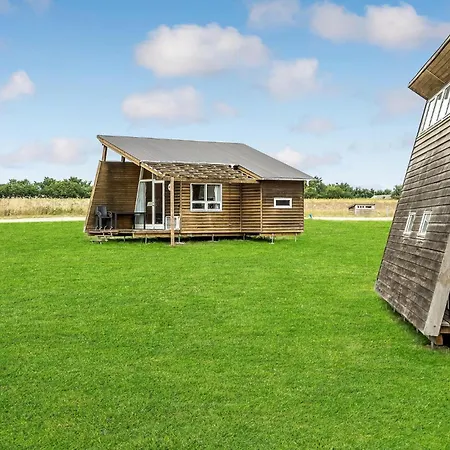 1 Bedroom Lovely In Holiday home